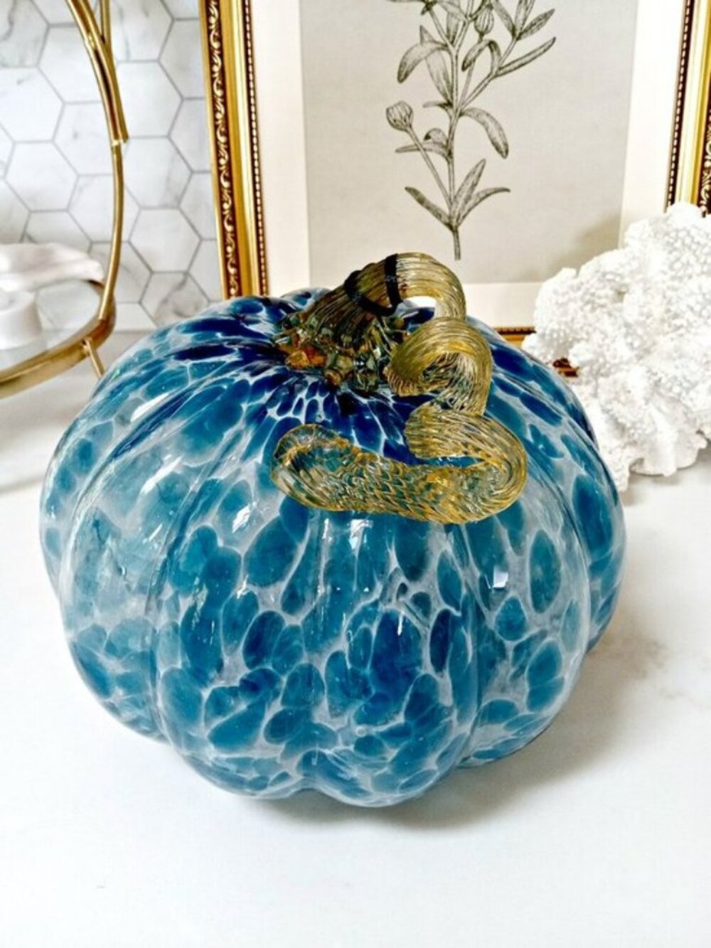 NEW! BEAUTIFUL GLASS CURLY STEM GLASS PUMPKIN